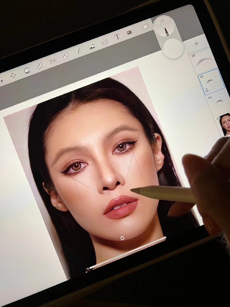 1758611894742284.jpg bd08bdea4b7d1a0675e536adaf8a87e.jpg